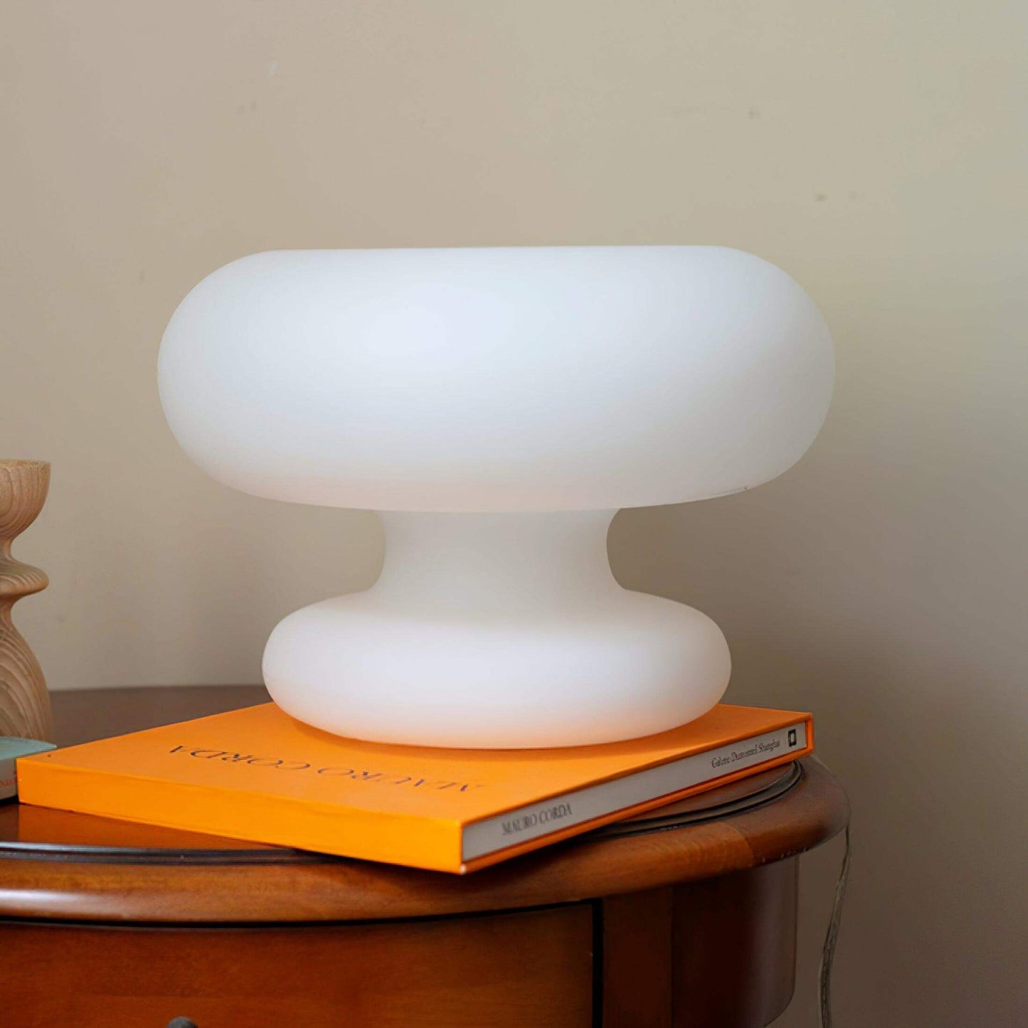 Stylish Metal Base Round Desk Lamp