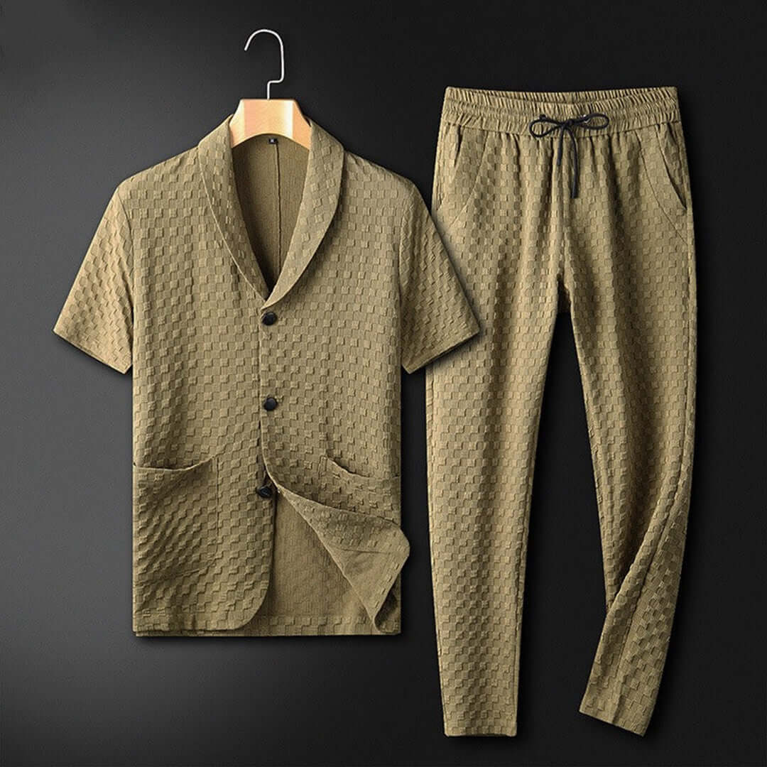 Relaxed Fit Summer Outfit - Comfortable & Chic - Luxivelle