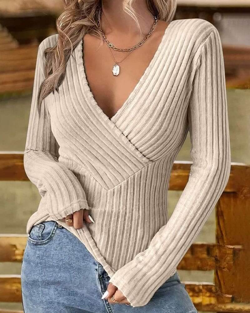 Soft Women's V-Neck Cable Knit Sweater - Luxivelle