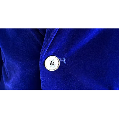Elegant men's velvet blazer, slim fit with one button, in rich colors, perfect for formal occasions like weddings and galas.