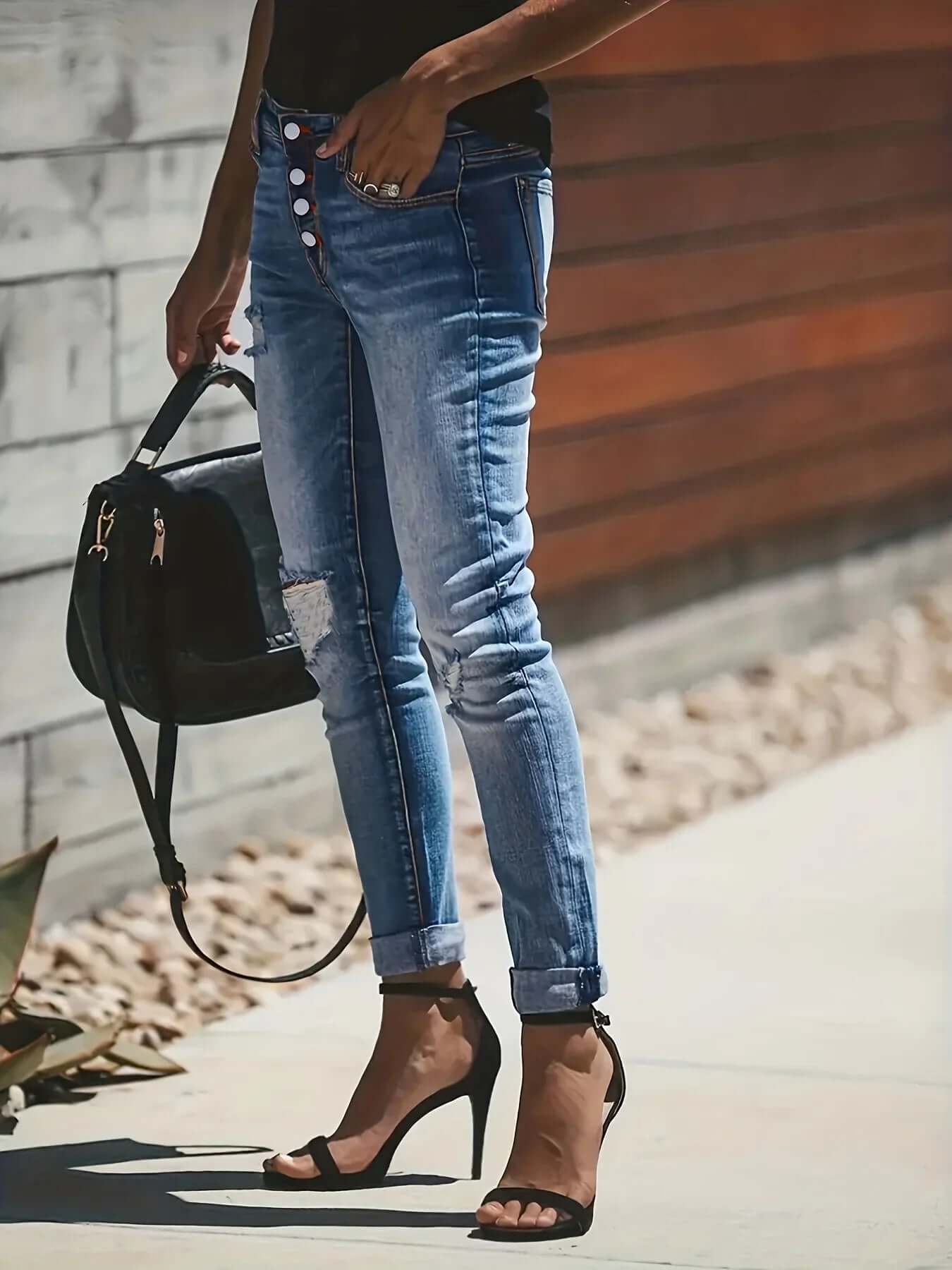Comfortable Fit Women's Skinny Jeans