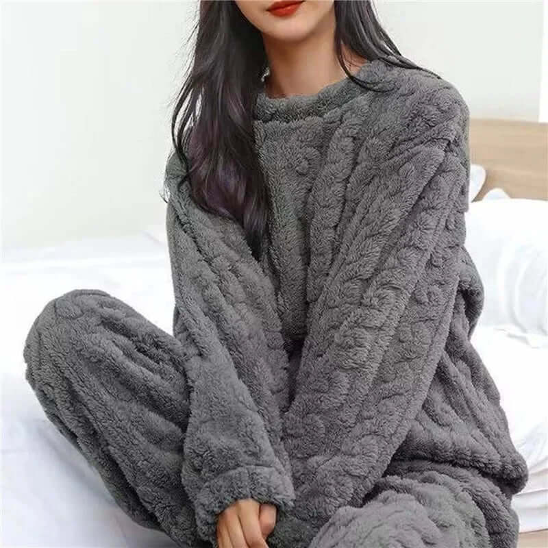 Cozy Women's Fleece Pajama Set - Plush Sleepwear