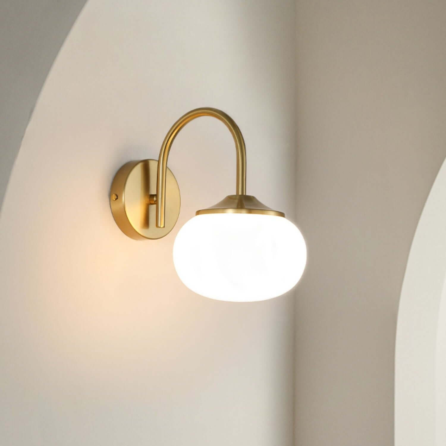 Stylish Metal Wall Lamp - 23cm - Luxivelle