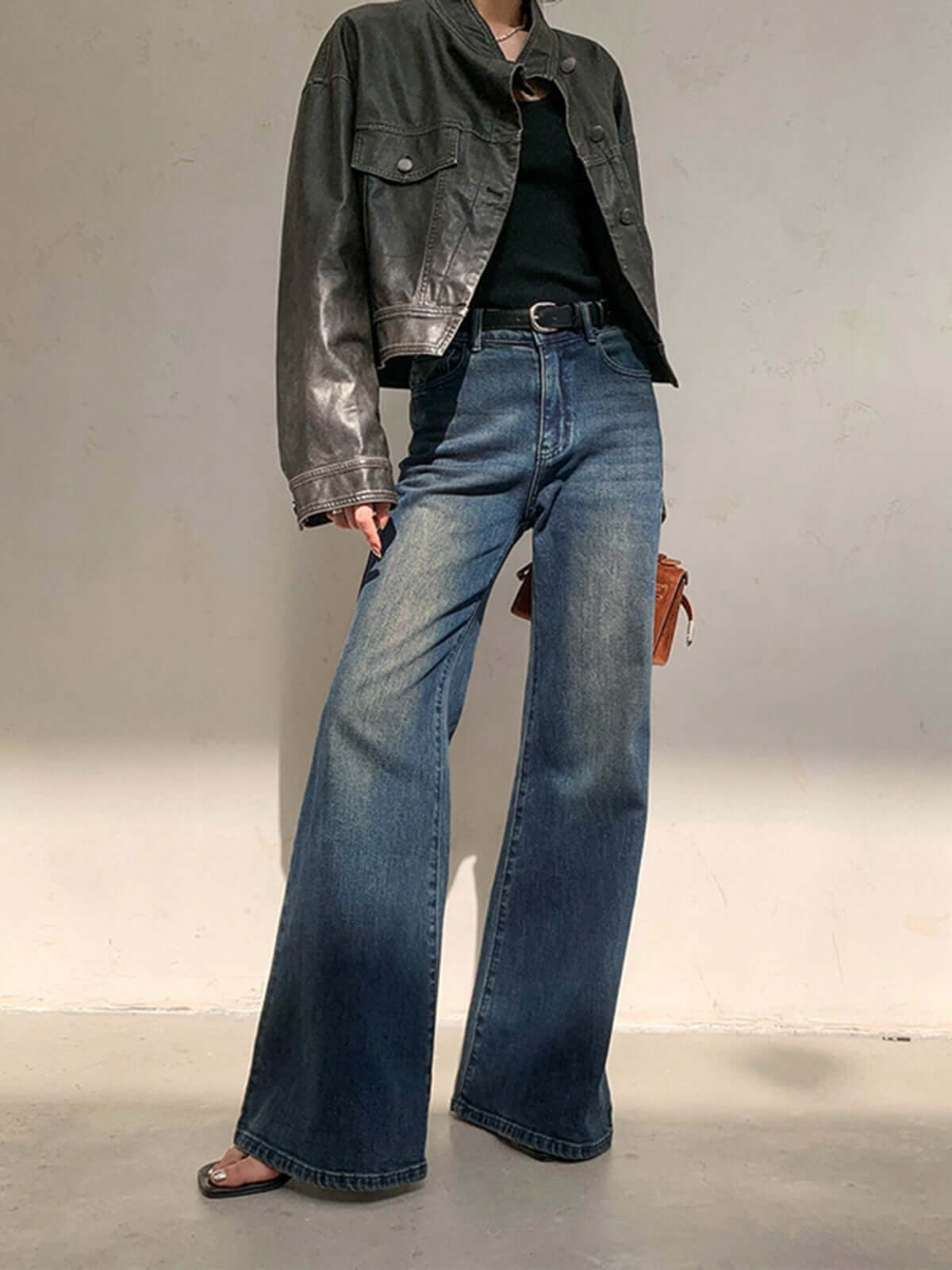 Ladies Loose Fit Retro High Waist Jeans - Luxivelle