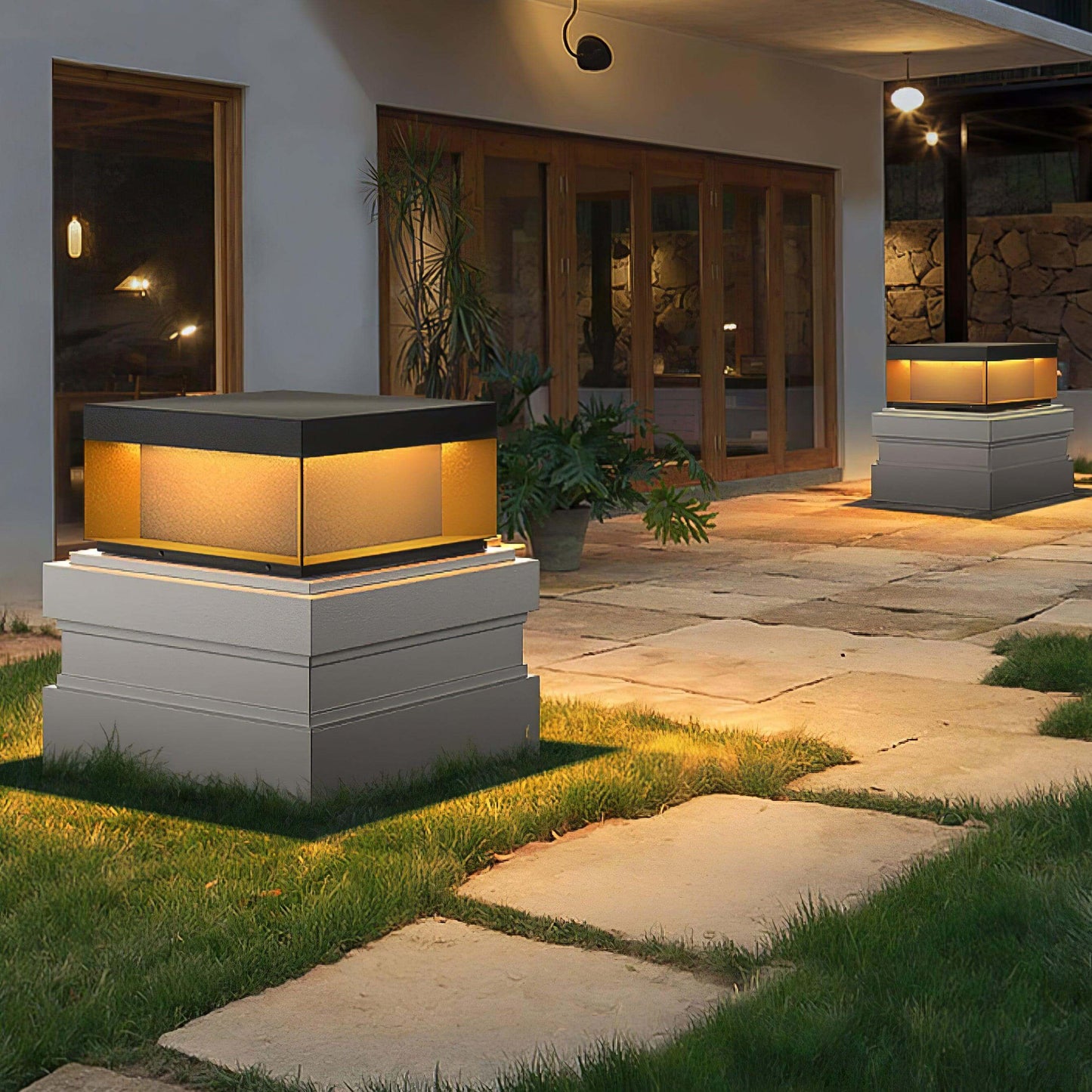 Waterproof Garden Post Lamp - Durable Outdoor Light