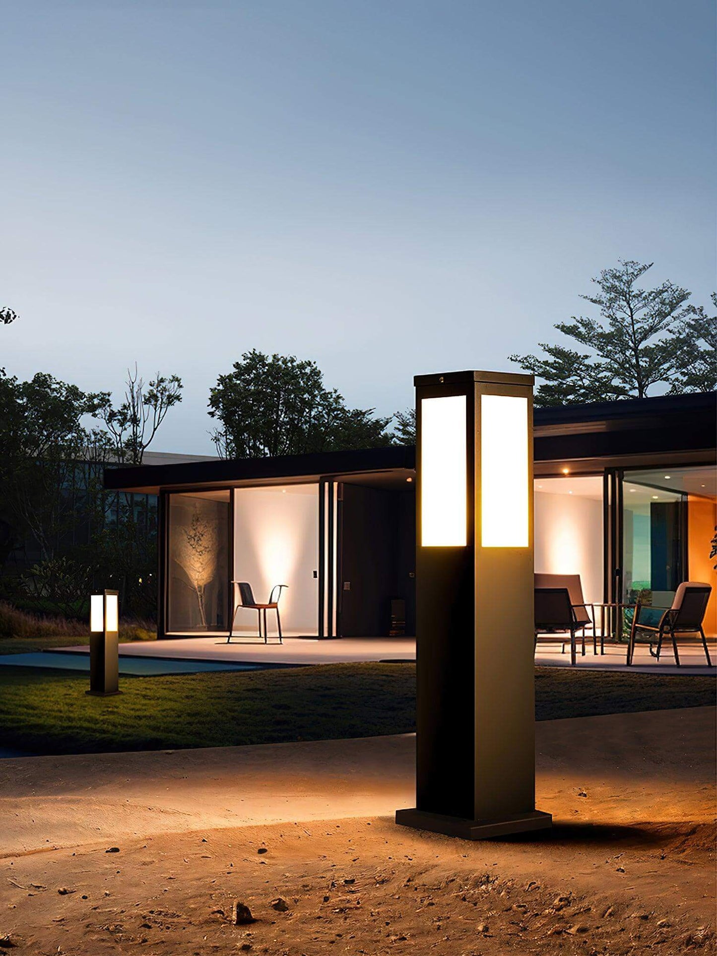 Durable Garden Post Light - Weatherproof Outdoor Lamp