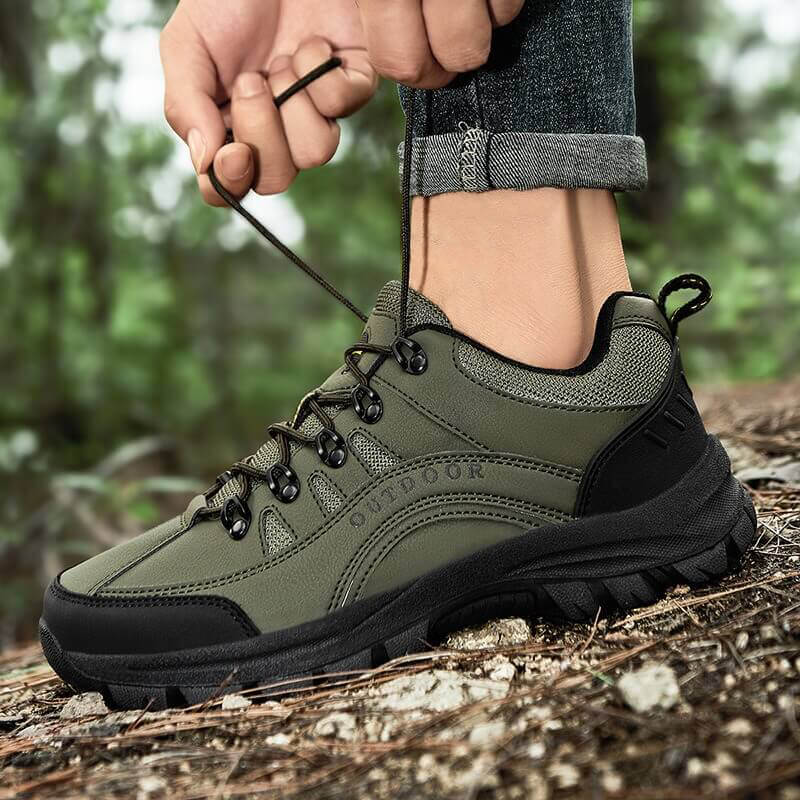 Comfortable Men's Supportive Hiking Boots