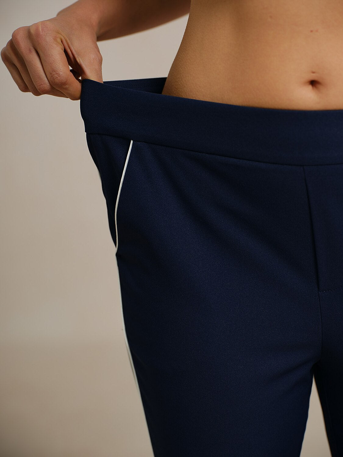 Athletic Fit 28 Inch Stretchy Slim Ankle Pants