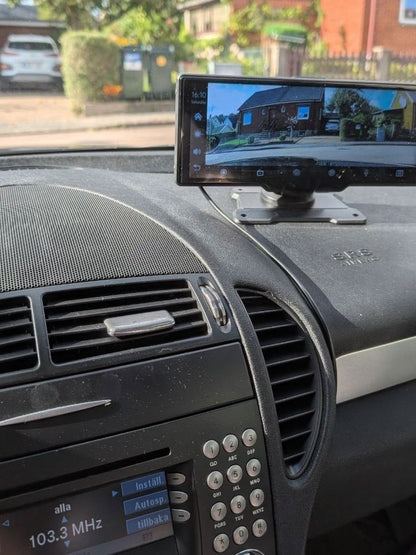 Advanced Car GPS Display with CarPlay and Auto