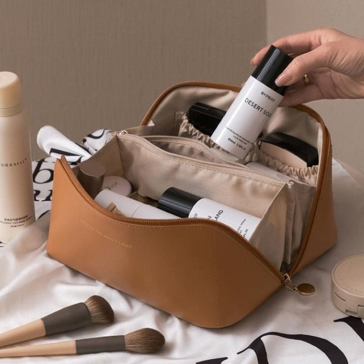 Variant image for Becky | Travel Makeup Bag with Elegant Design and Ample Storage-3