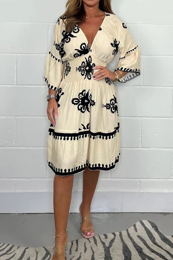 Luna | Printed dress with V-neckline