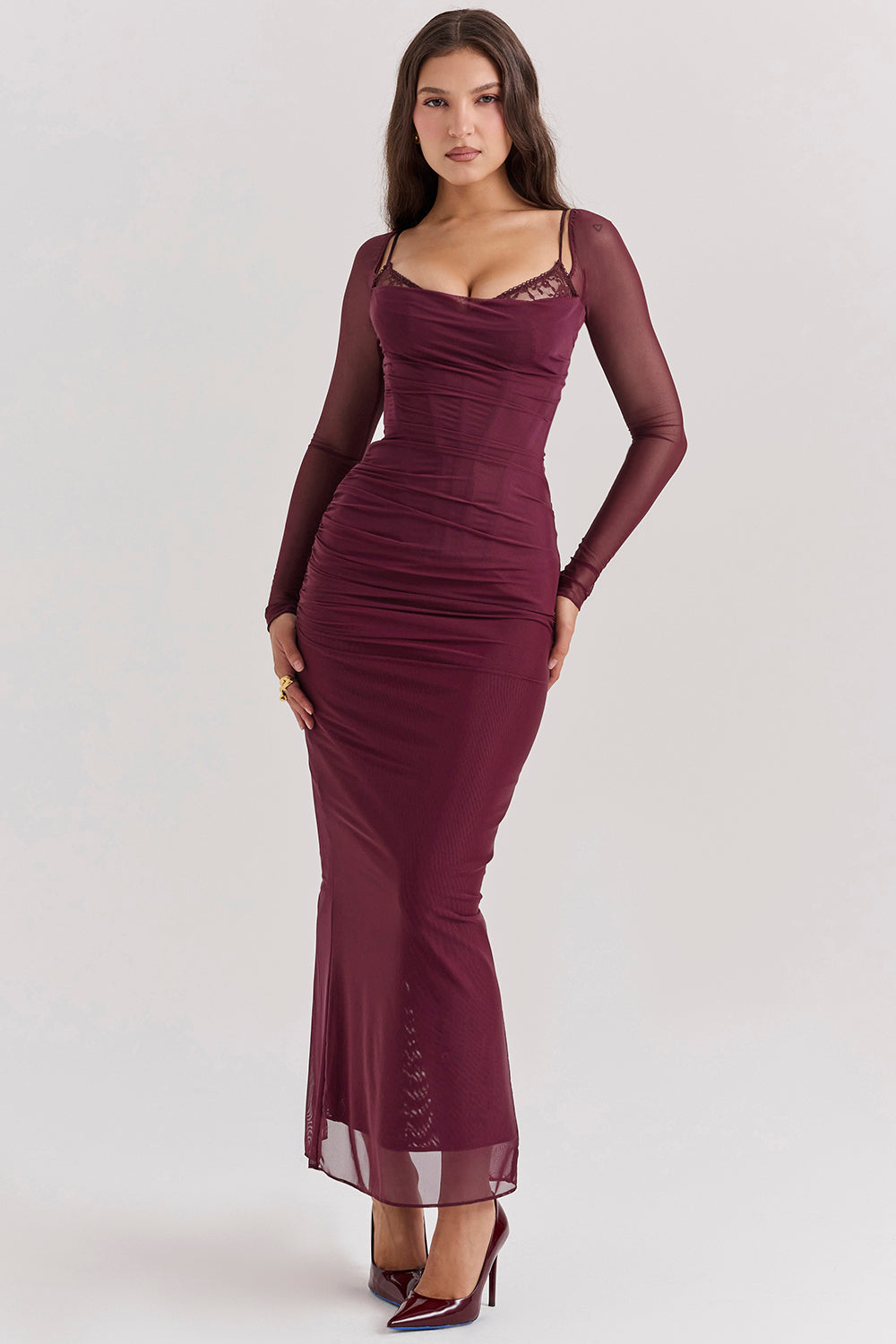 Evangeline | Deep maxi dress with long sleeves