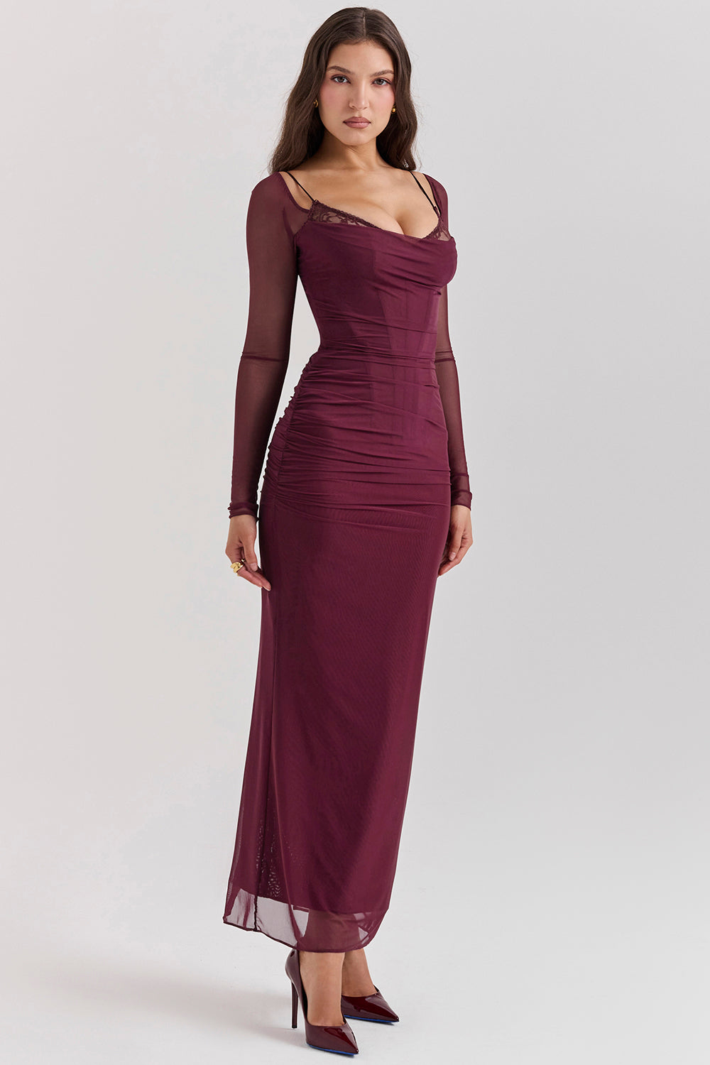 Evangeline | Deep maxi dress with long sleeves