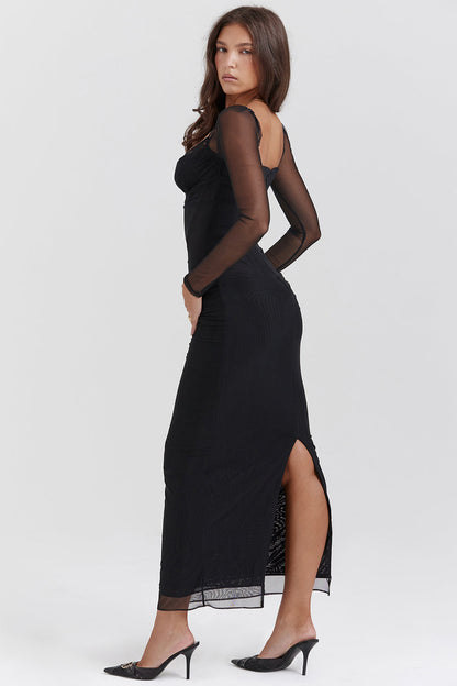 Evangeline | Deep maxi dress with long sleeves