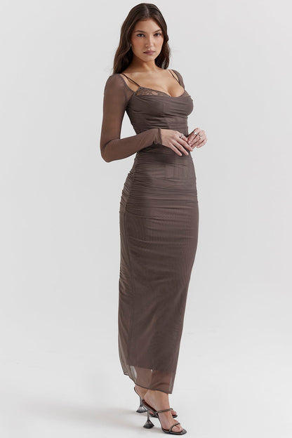 Evangeline | Deep maxi dress with long sleeves