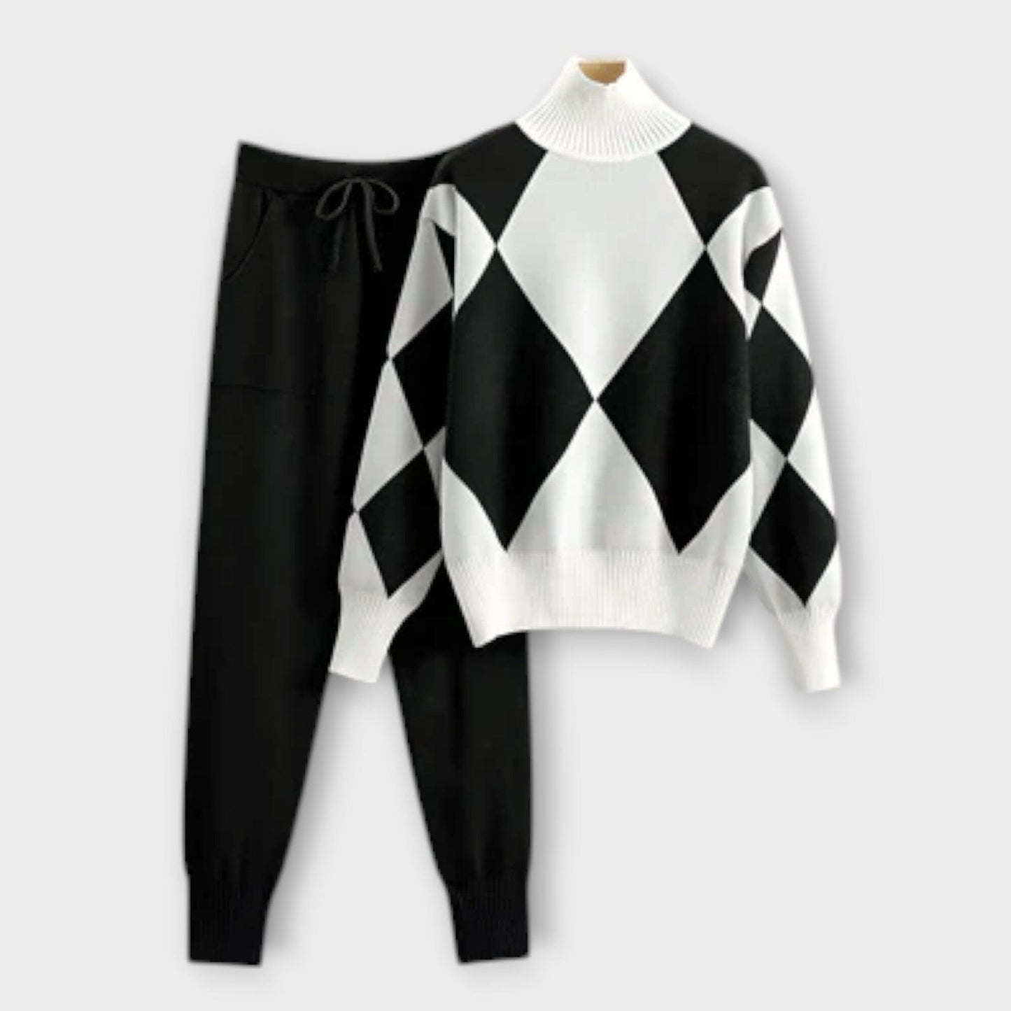 Beautiful 2 Piece Women's Outfit