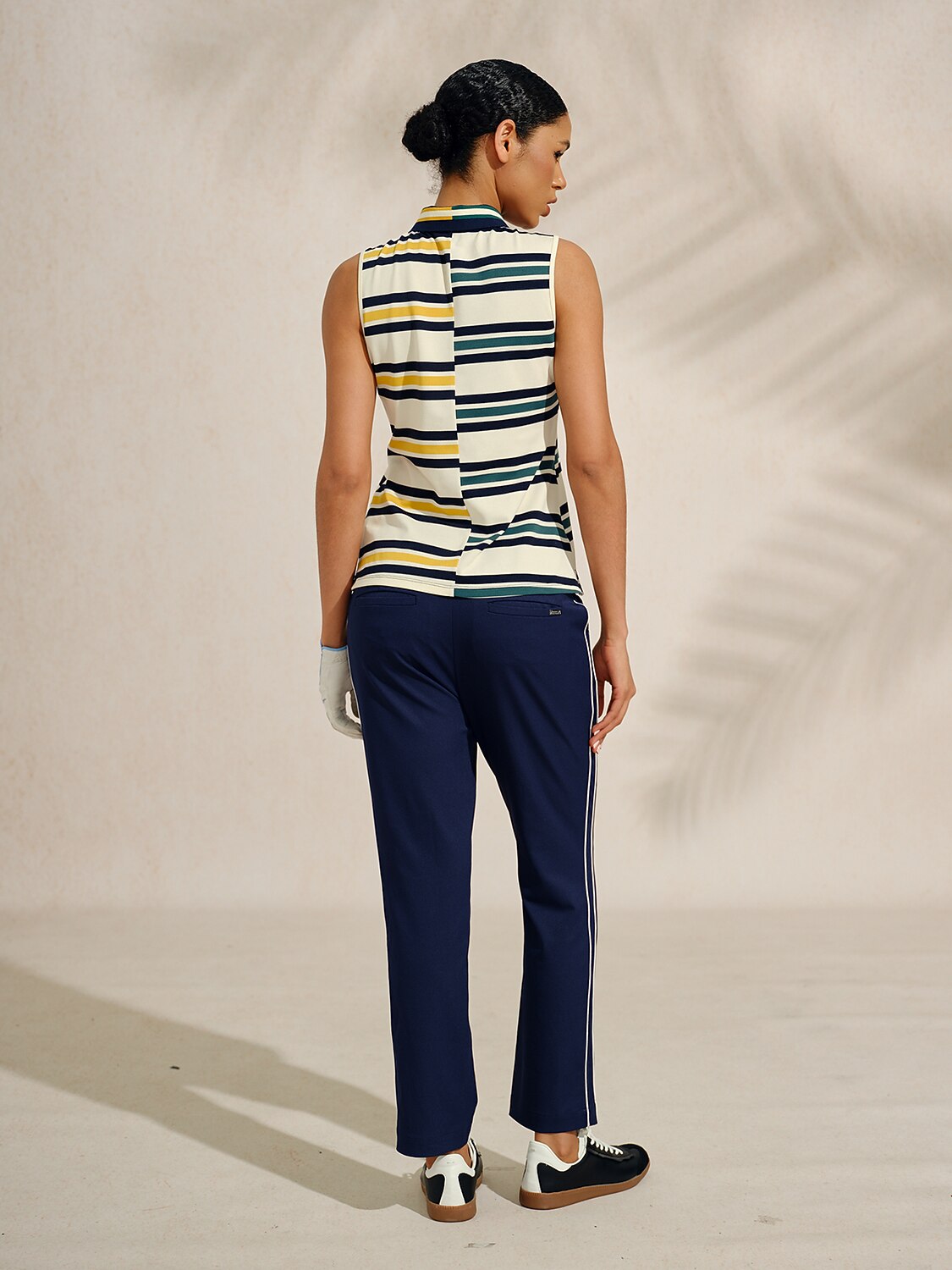 Classic Contrast Sleeveless Golf Polo Shirt