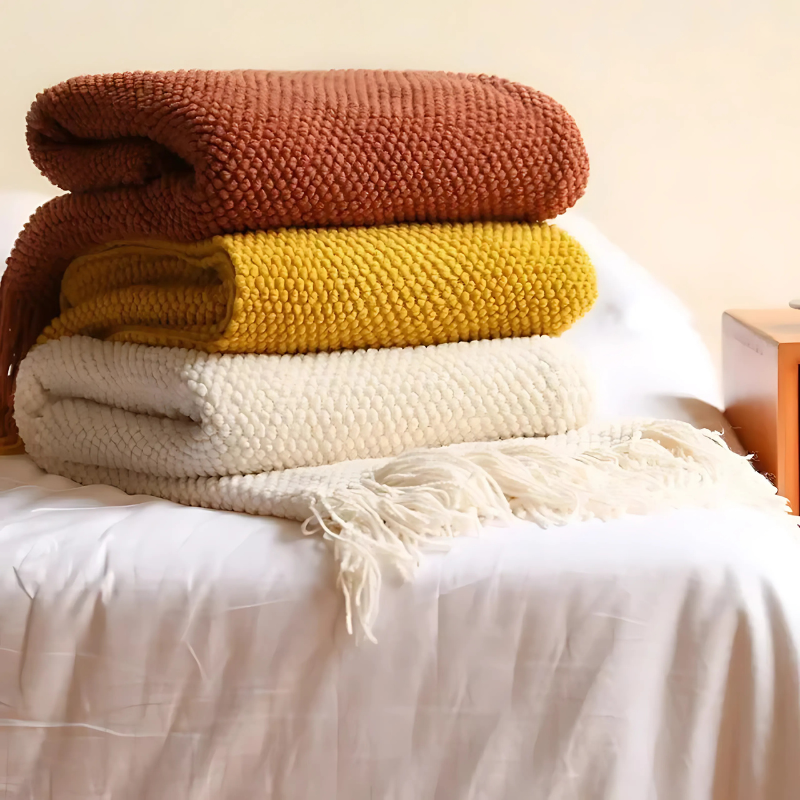 Soft Plush Throw Blanket with Tassels for Cozy Warmth - Luxivelle