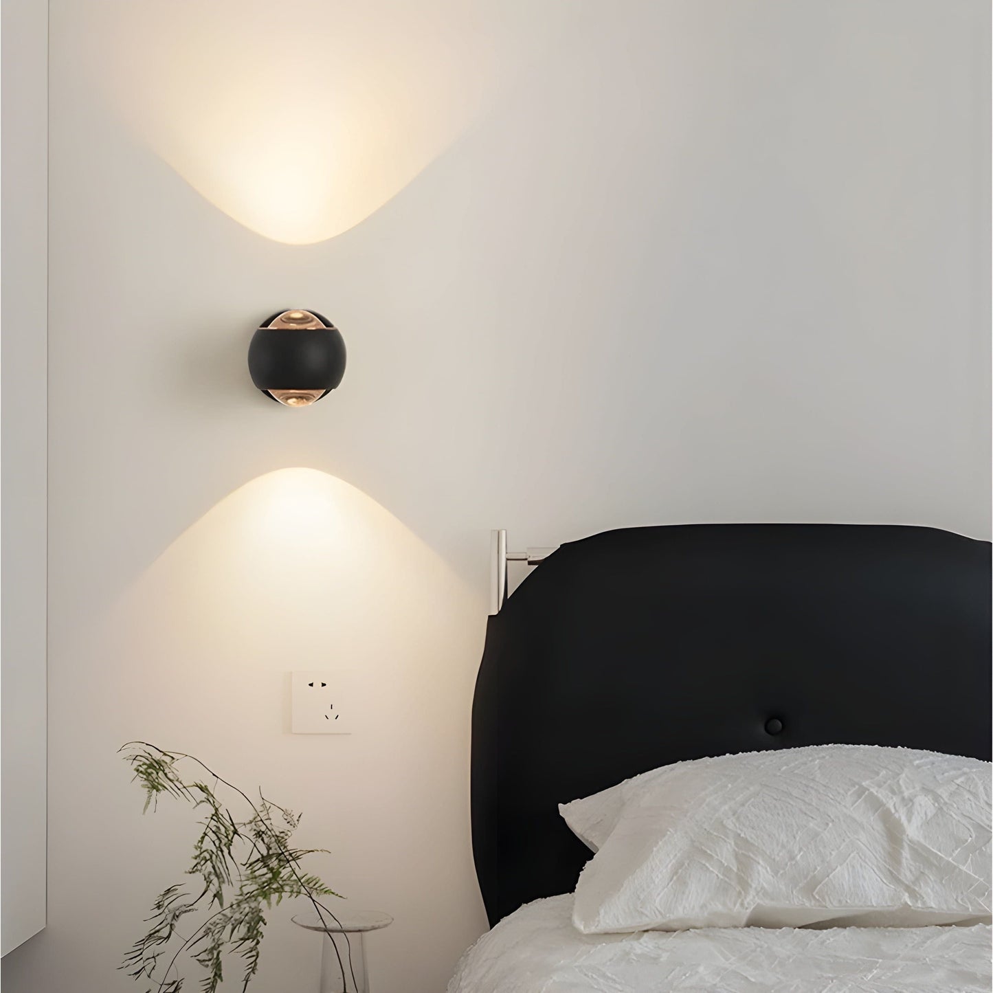 Stylish 360° Adjustable Indoor Wall Lamp