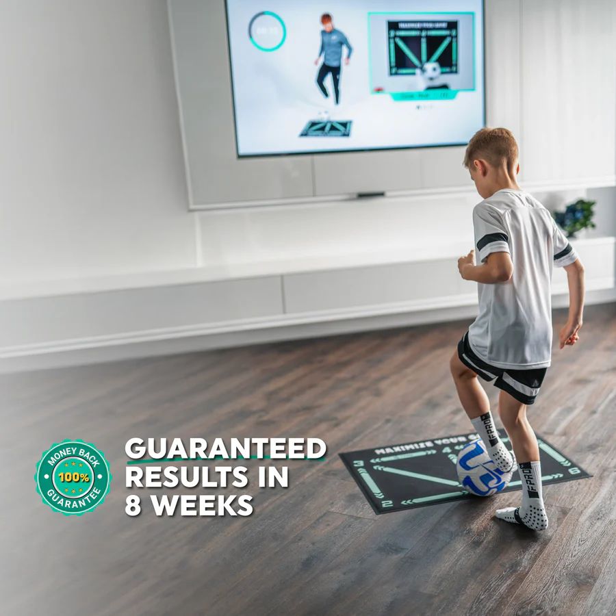 Men's football training mat, anti-slip, compact 90x60cm, with video program, ideal for home skill enhancement sessions.