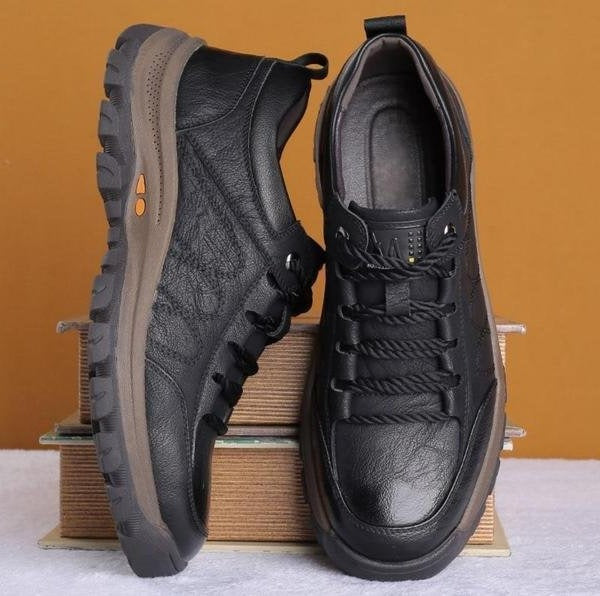 "Men's orthopedic leather shoes, comfortable, waterproof, high-quality cowhide, ergonomic, modern casual style, 400x400."
