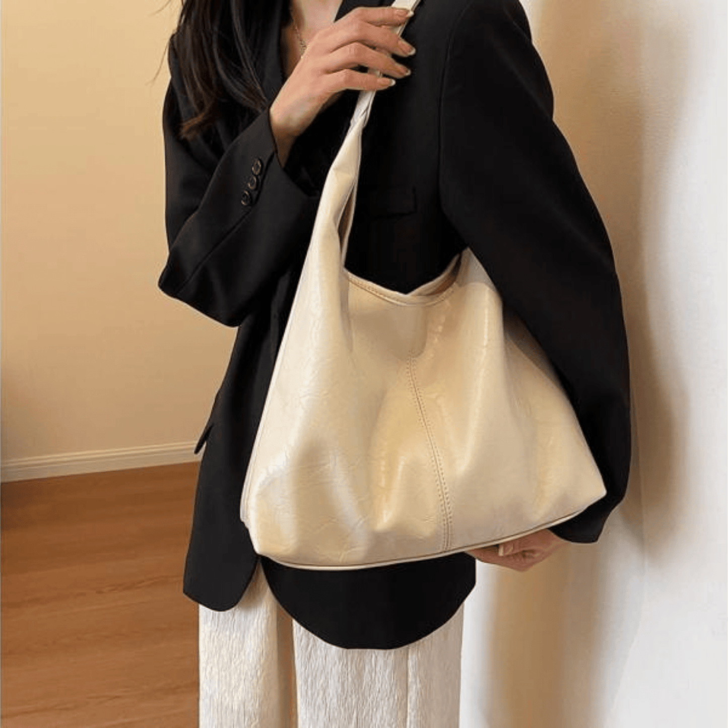Ela - Classic Leather Shoulder Handbag