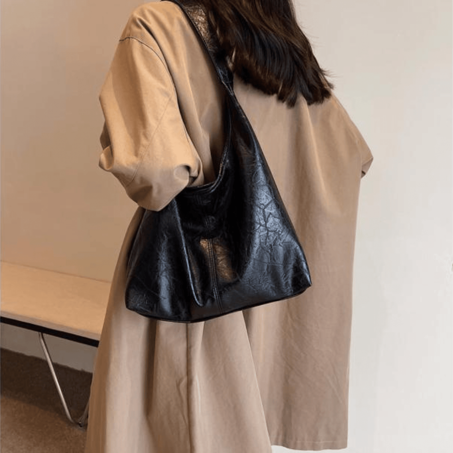 Ela - Classic Leather Shoulder Handbag