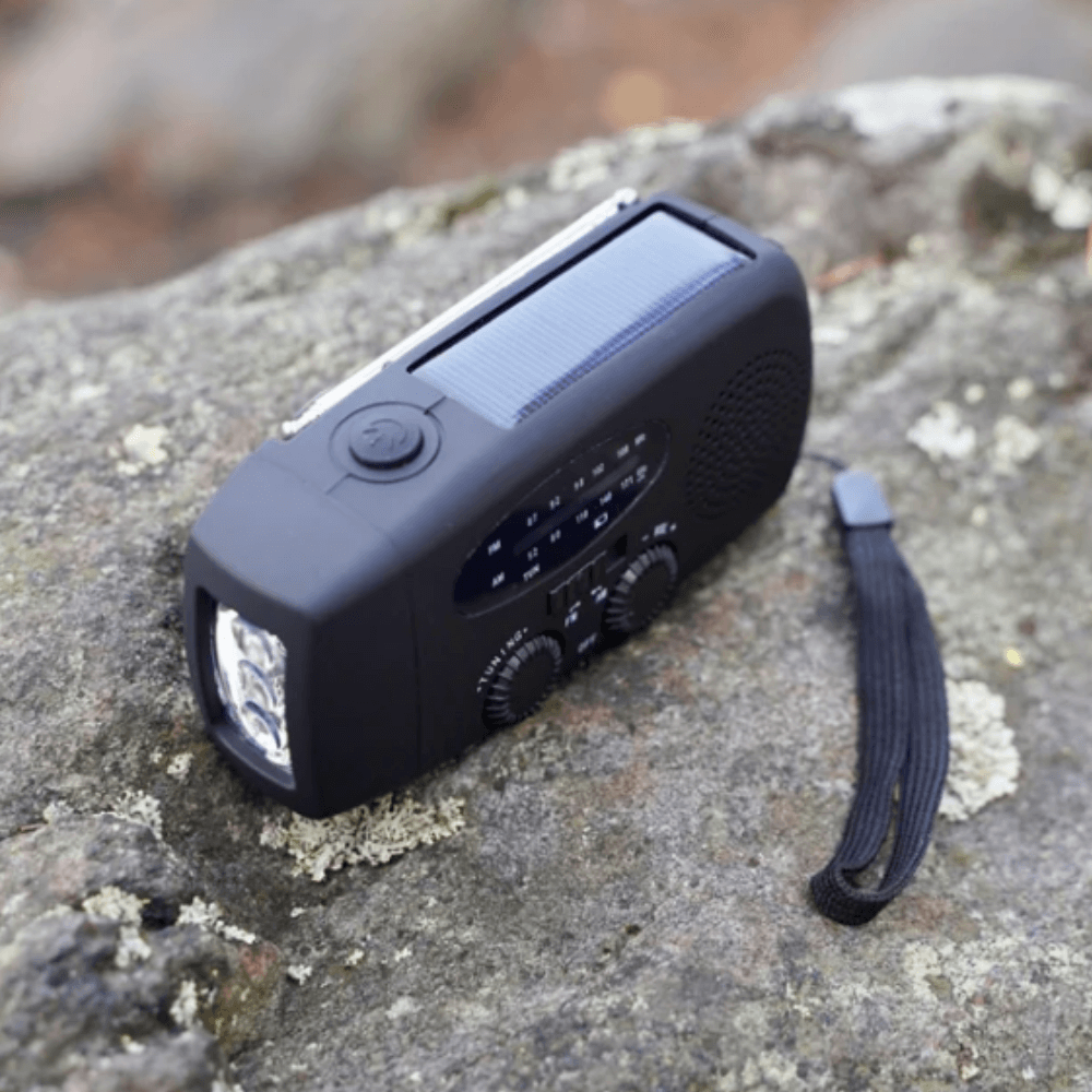 Compact Emergency Hand Crank Radio Flashlight - Luxivelle
