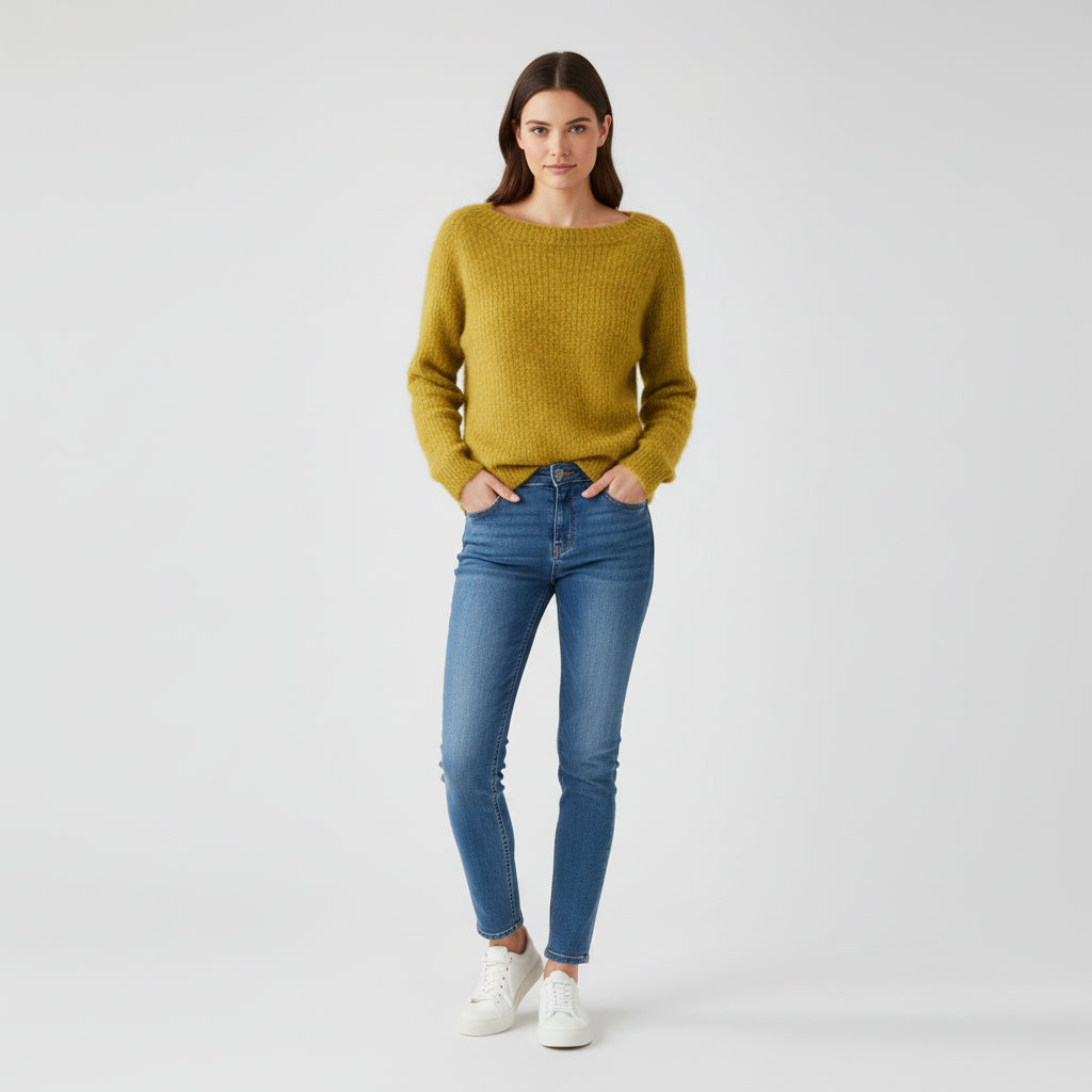 Classic Crew Neck Knit Sweater - Luxivelle