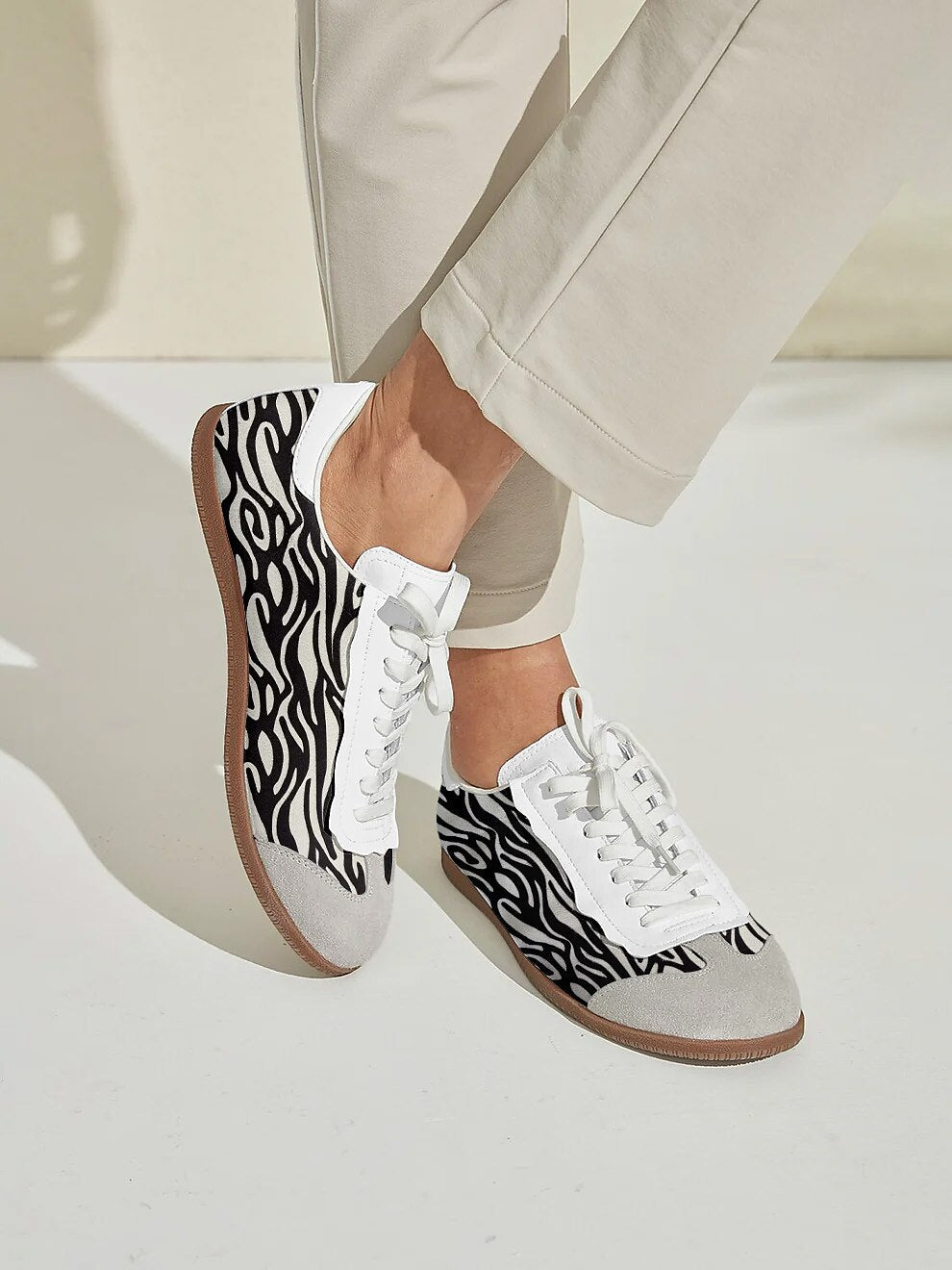Vintage Style Leather Running Shoes for Women - Luxivelle