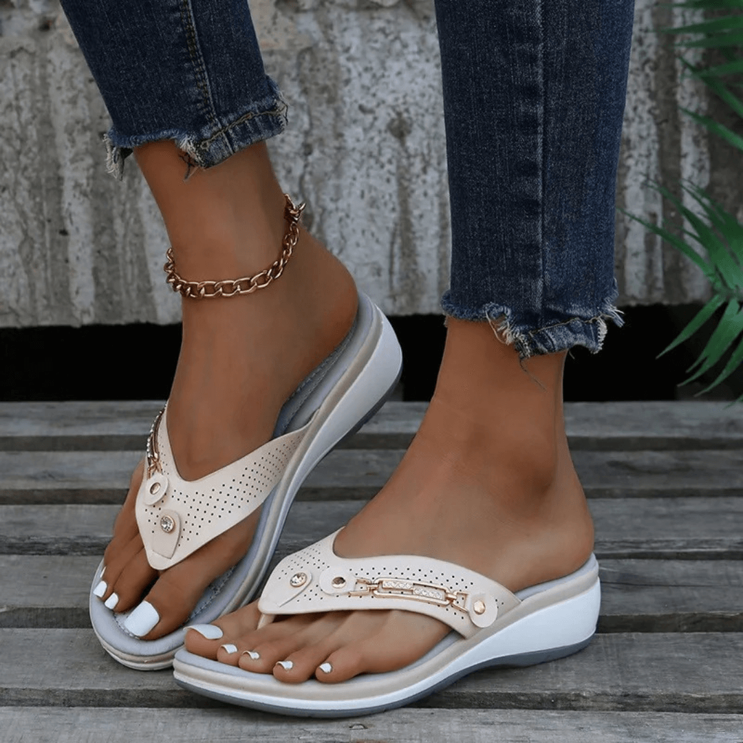 Cozy Plush Women's Slippers