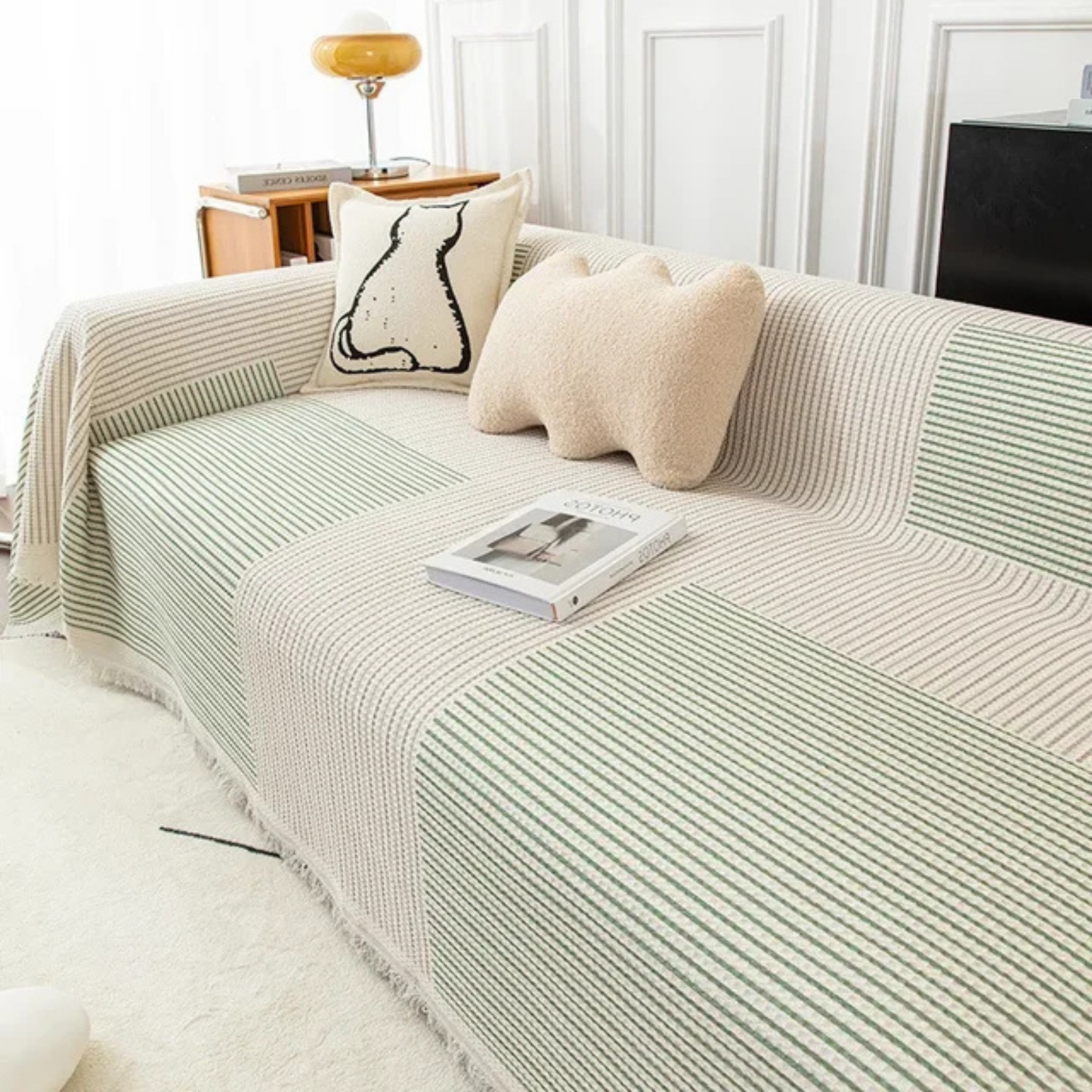 Cozy Plush Throw Blanket with Fringe Trim - Luxivelle