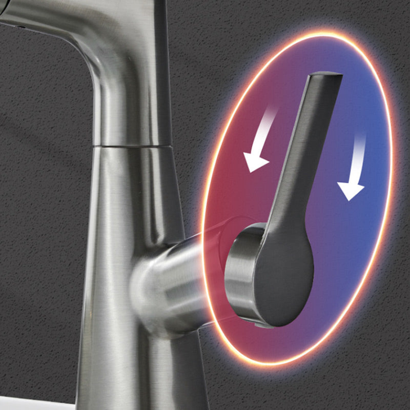 Stylish Kitchen Faucet with Pull-Out Spray - 360° Rotating Head