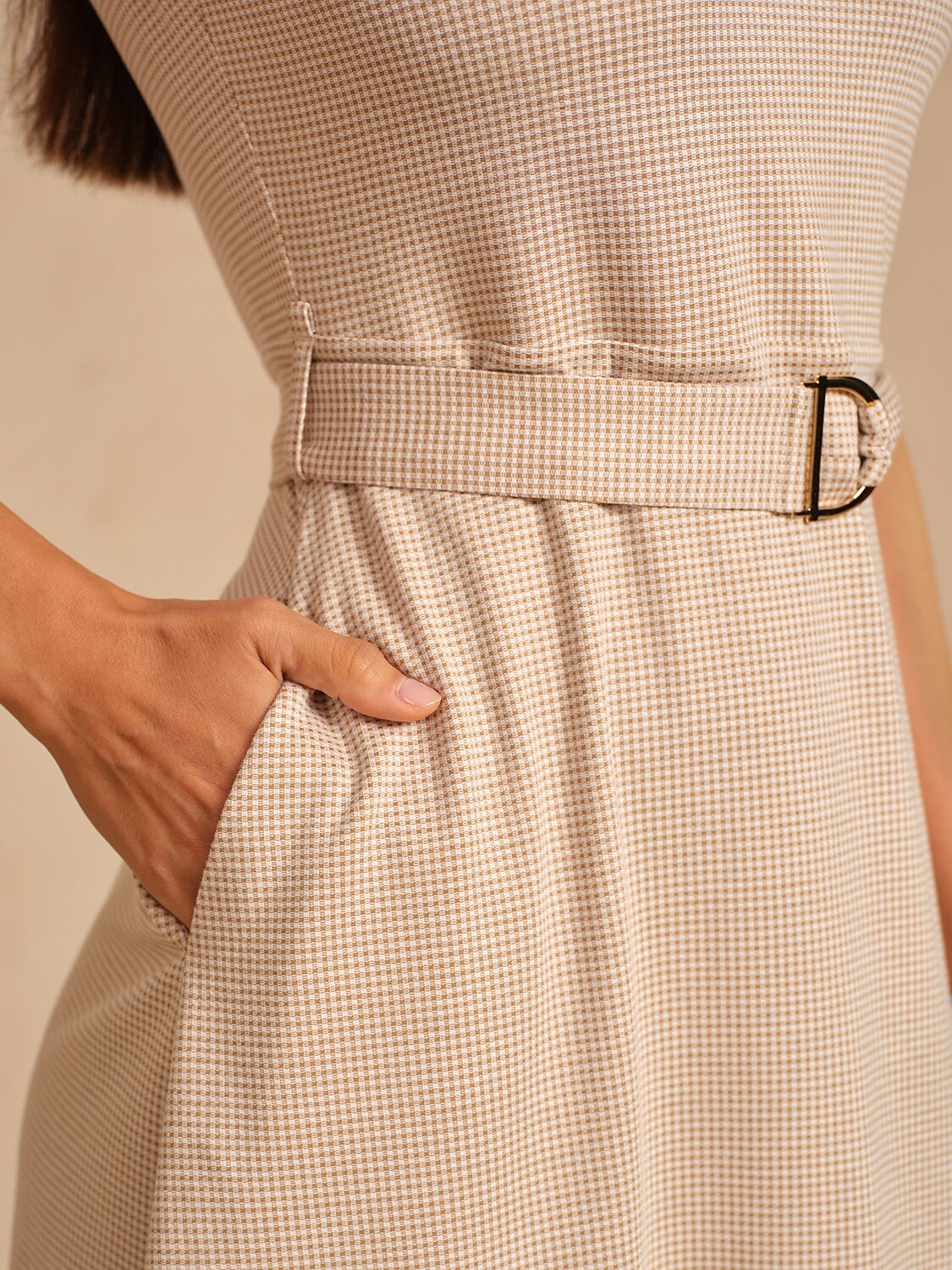 Stylish Golf Belted Sleeveless Dress