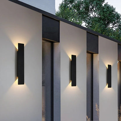 "Weatherproof IP65 LED wall light for gardens, sleek aluminum design, energy-efficient, white light, outdoor lighting solutio