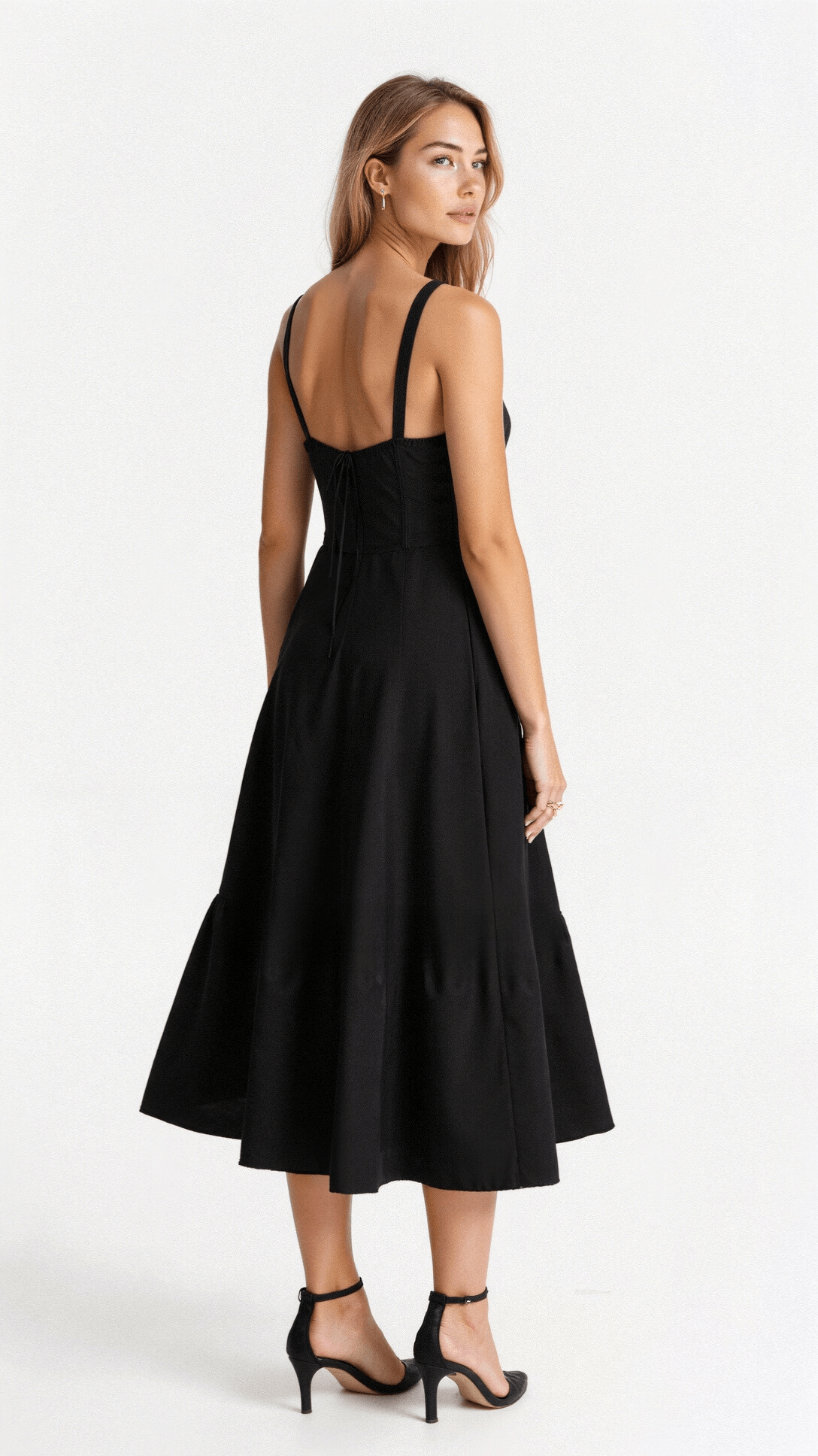 Women's Arabella waist dress with sweetheart neckline, light summer fabric, adjustable fit for elegant silhouette styling.