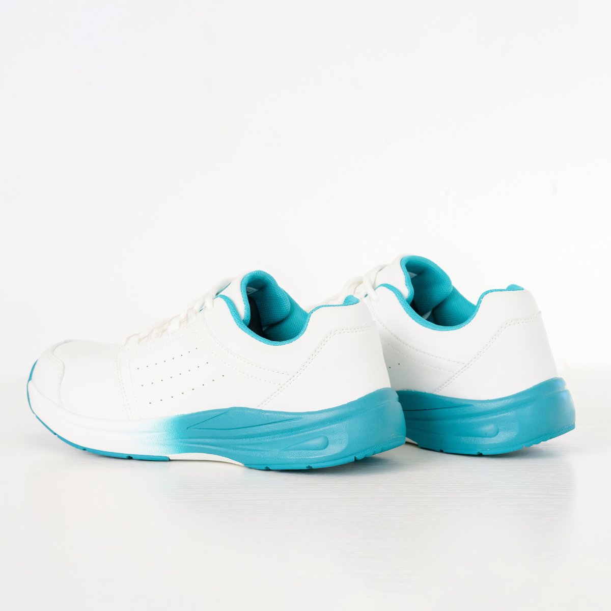 Women's ComfortWear Healthcare Work Shoes - Lexians