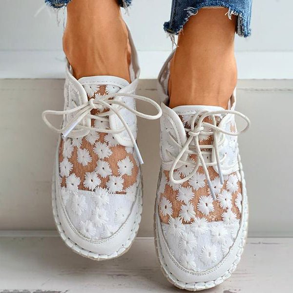 Women's Decorative Floral Mesh Sneakers - Luxivelle