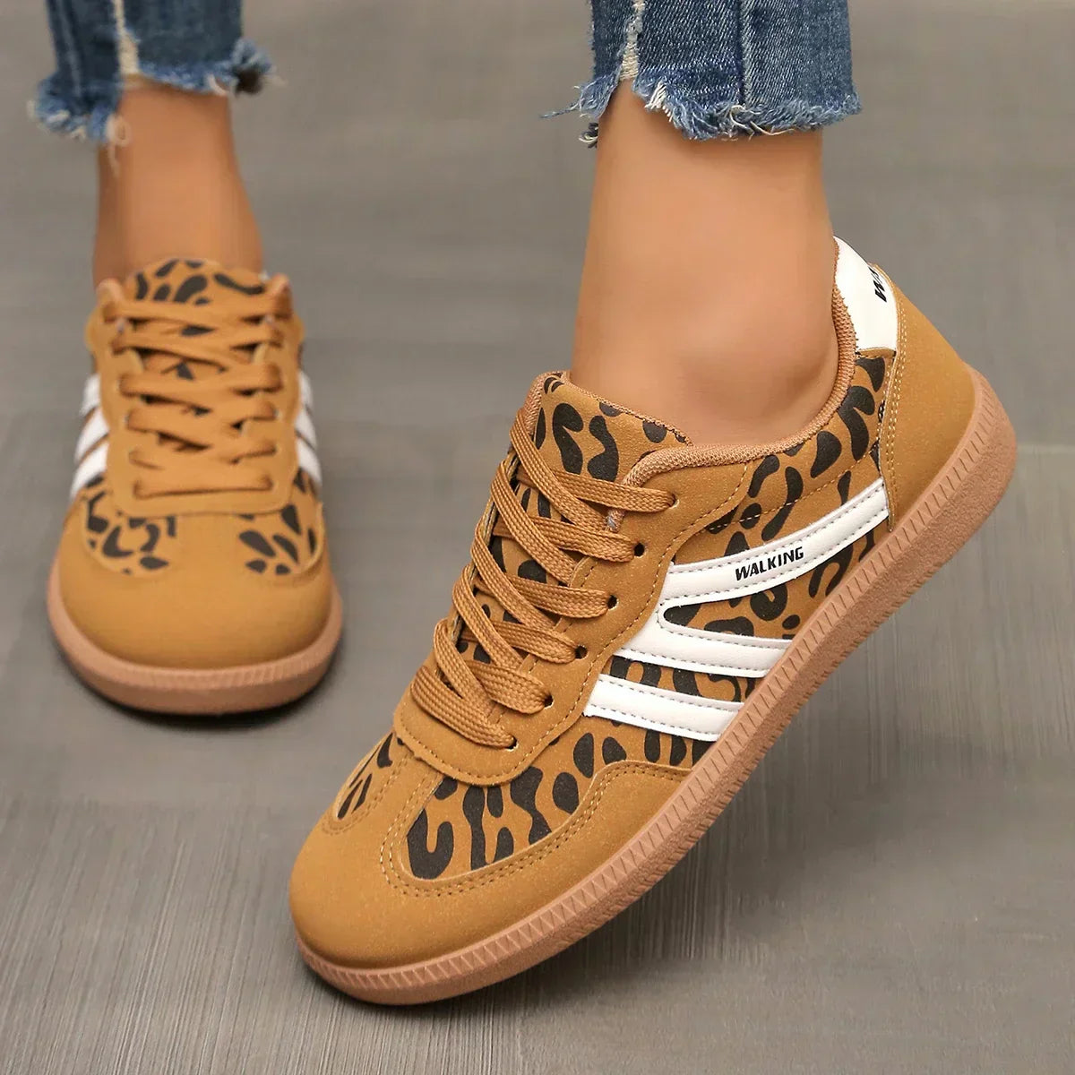 Fashionable Women's Casual Lace Sneakers - Luxivelle